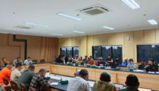 Rapat Dengar Pendapat (RDP) yang digelar DPRD Kabupaten Cianjur, Selasa (14/4/2026), (Foto:Restu/Detikupdate.com)