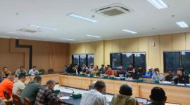 Rapat Dengar Pendapat (RDP) yang digelar DPRD Kabupaten Cianjur, Selasa (14/4/2026), (Foto:Restu/Detikupdate.com)