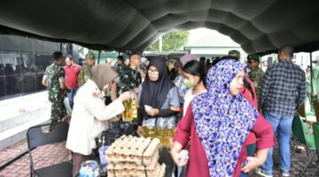 Semarak HUT ke-81 TNI, Korem 031/WB Gelar Bazar Murah untuk Masyarakat